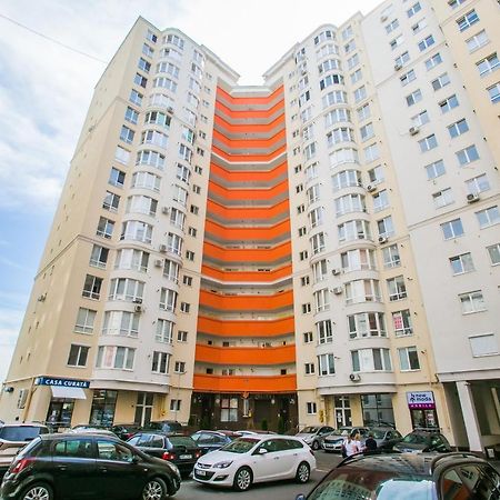 Apartament In Zona Centrala Si Parc Chisinau Luaran gambar