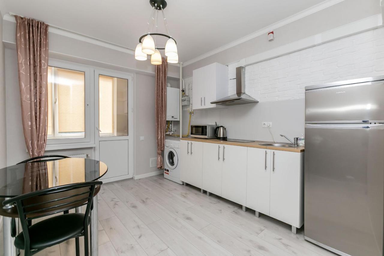 Apartament In Zona Centrala Si Parc Chisinau Luaran gambar