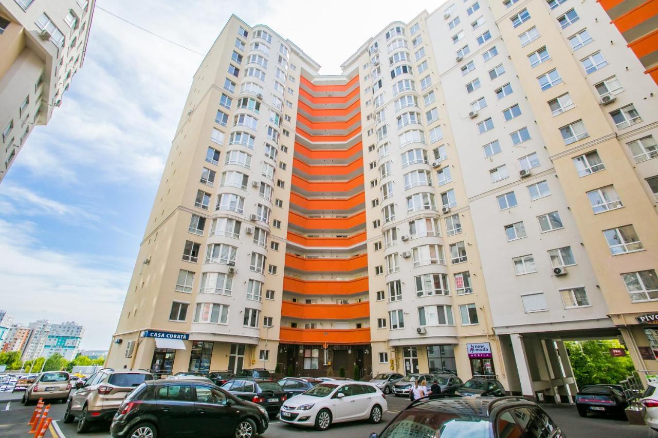 Apartament In Zona Centrala Si Parc Chisinau Luaran gambar