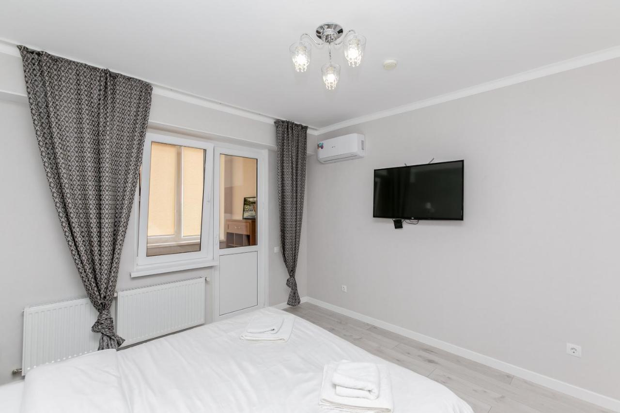 Apartament In Zona Centrala Si Parc Chisinau Luaran gambar